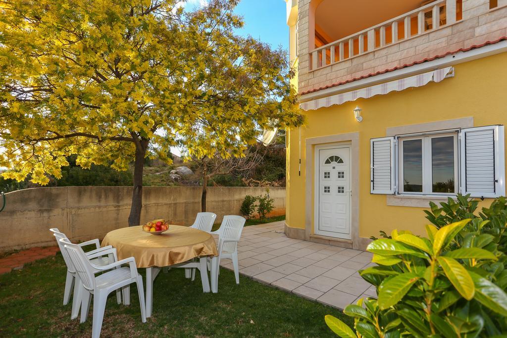 Apartments Meri Seget Vranjica Kültér fotó