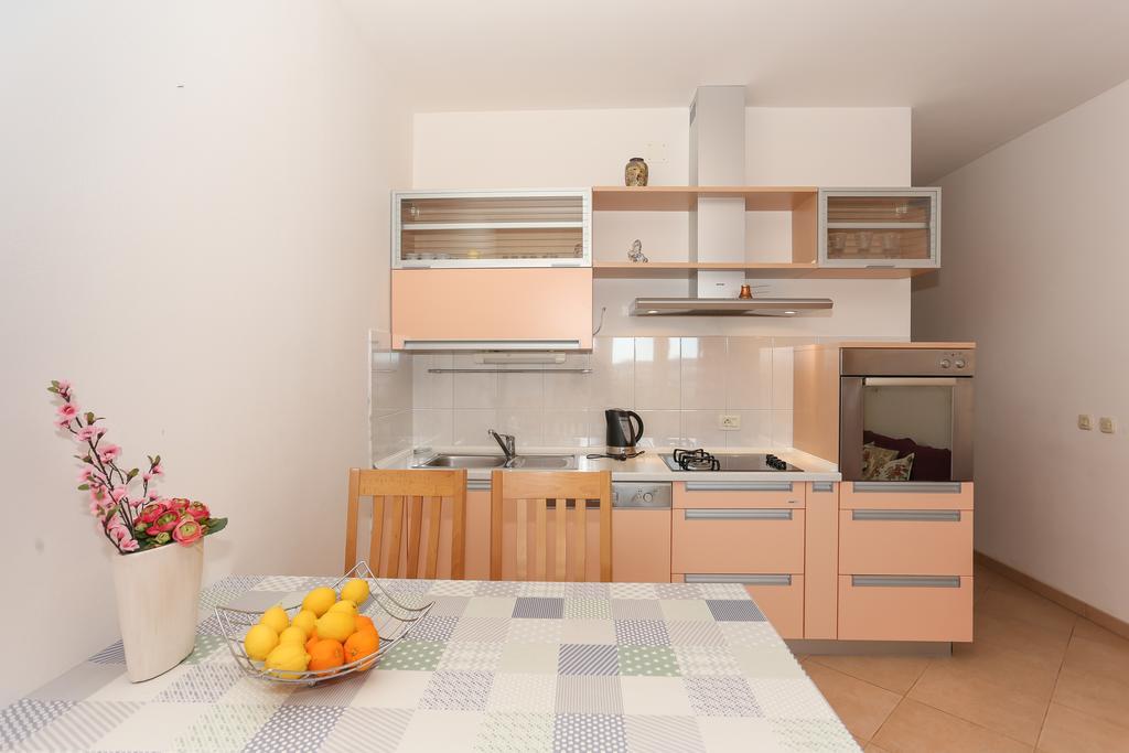 Apartments Meri Seget Vranjica Kültér fotó